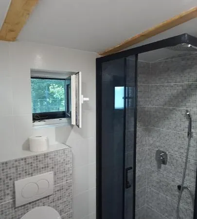 Island Ada Apartment