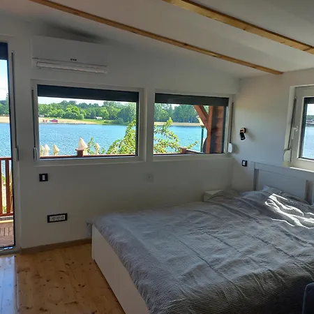 Island Ada Apartment